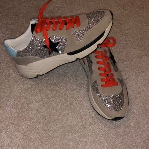 Star Sparkle Tennis Sneaks Size 8.5